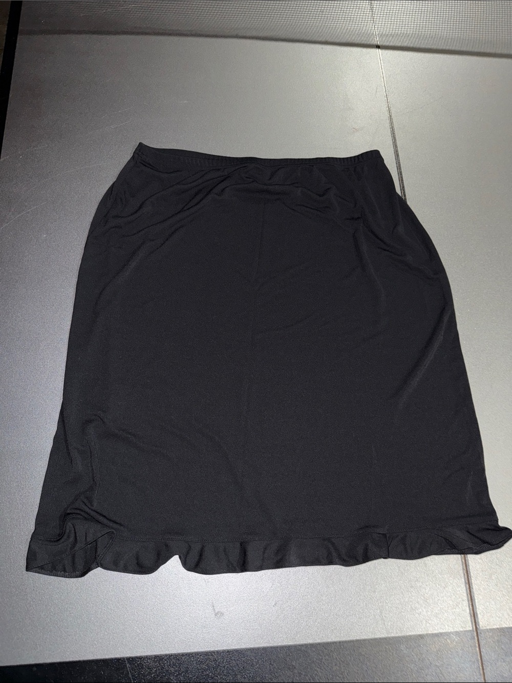 6/$20 Women’s XL skirt